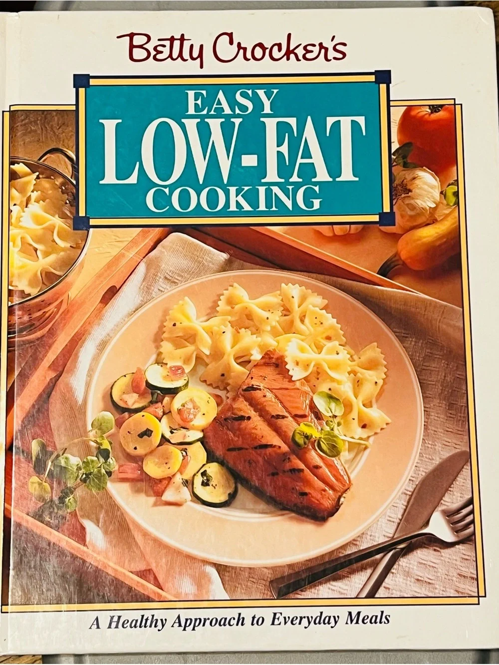 Vintage Betty Crocker Easy Low-Fat Cooking Cookbook 1994